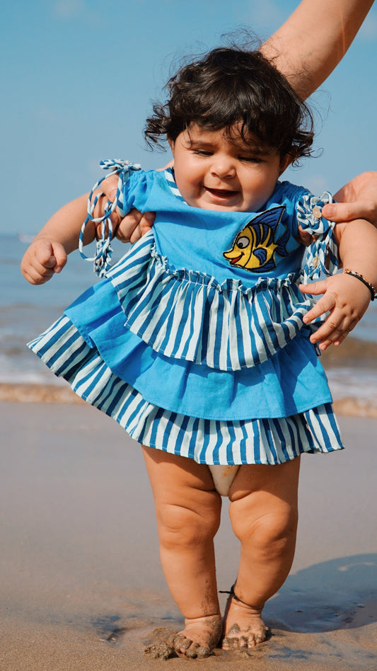 Blue Lagoon Ruffle Fish Top