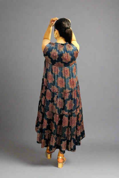 Pravya Midi dress
