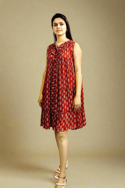 Vihana Sleeveless short dress