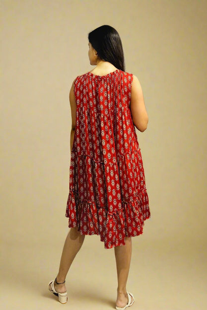 Vihana Sleeveless short dress