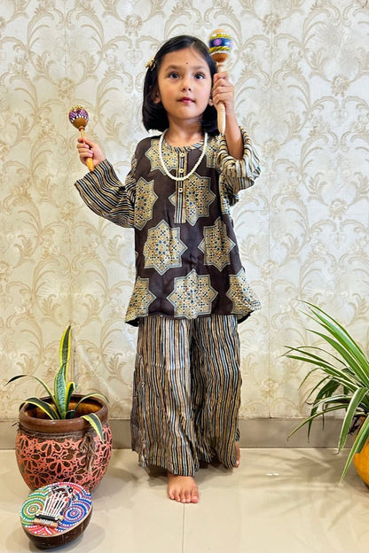 Girls's Kurta Set in Hand Block print & Pure Silk |Brown