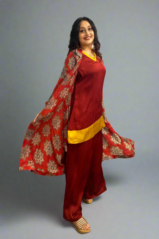 Hrida Long jacket with sleeves