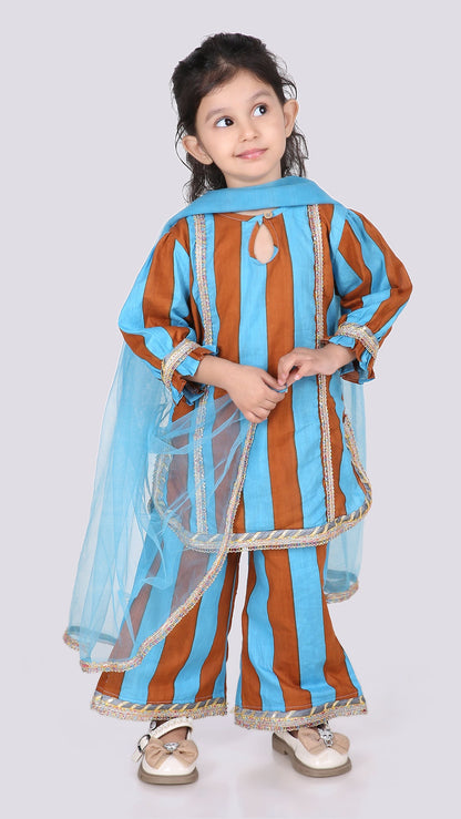 Tara Kurta & Pant Set
